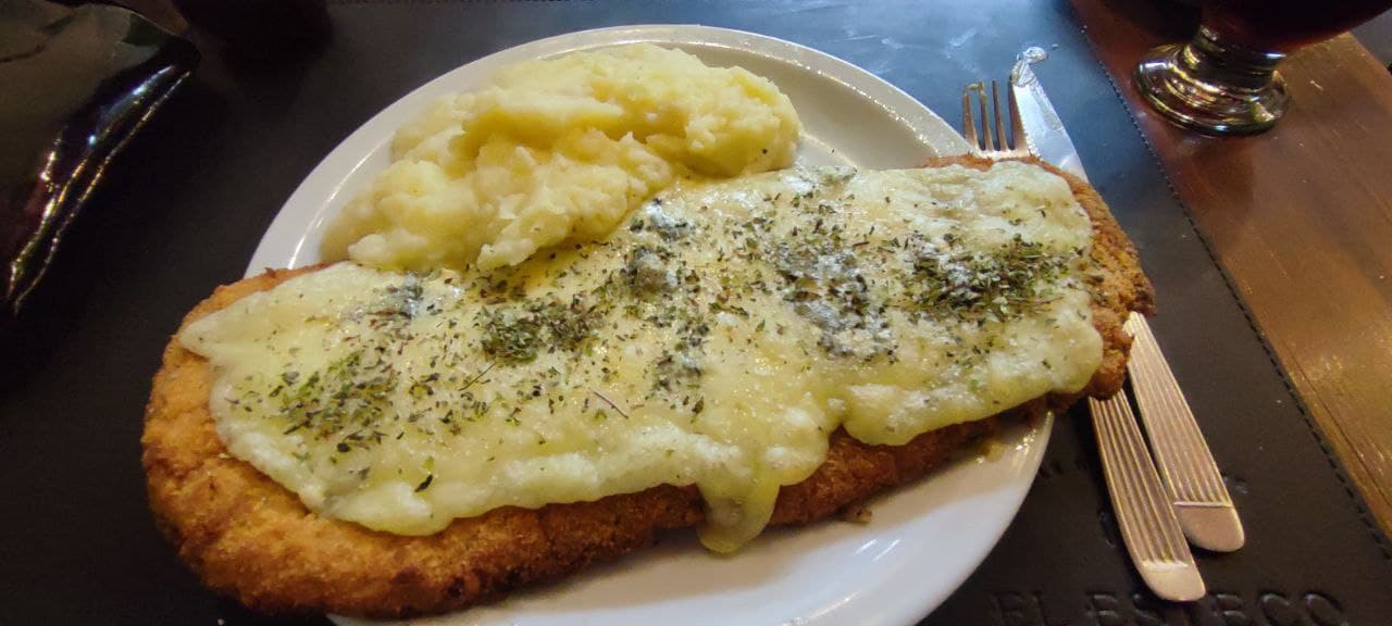 milanesa azul la pulperia del cotorro bodeon en parque patricios
